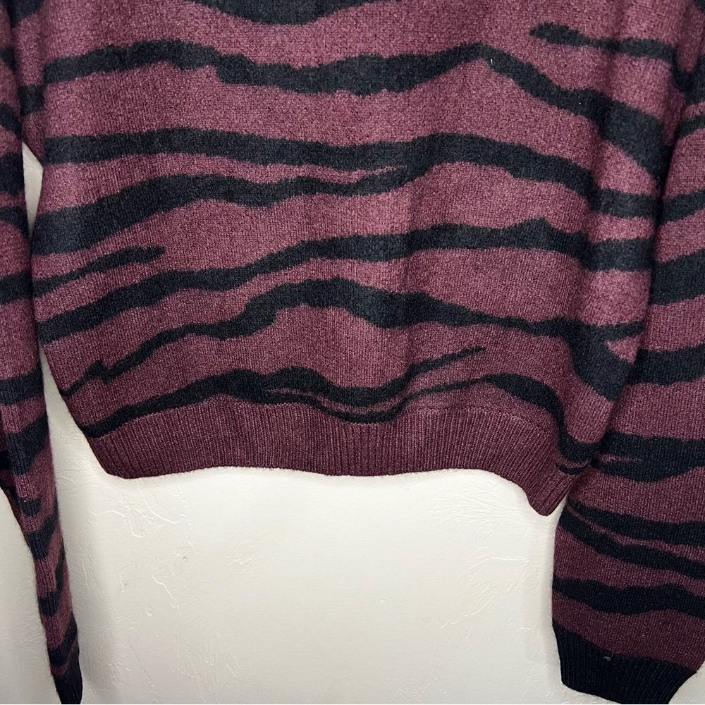 NAADAM Purple Black Tiger Print 100% Mongolian Premium Cashmere Sweater - Picture 5 of 9